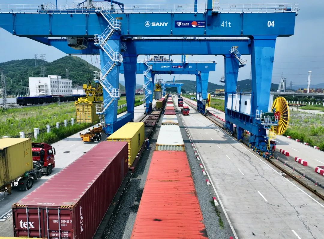 我国设立5个铁路物流中心