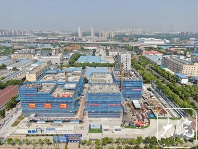 合肥庐阳区“芯庐州”集成电路产业园一期项目主体结构封顶