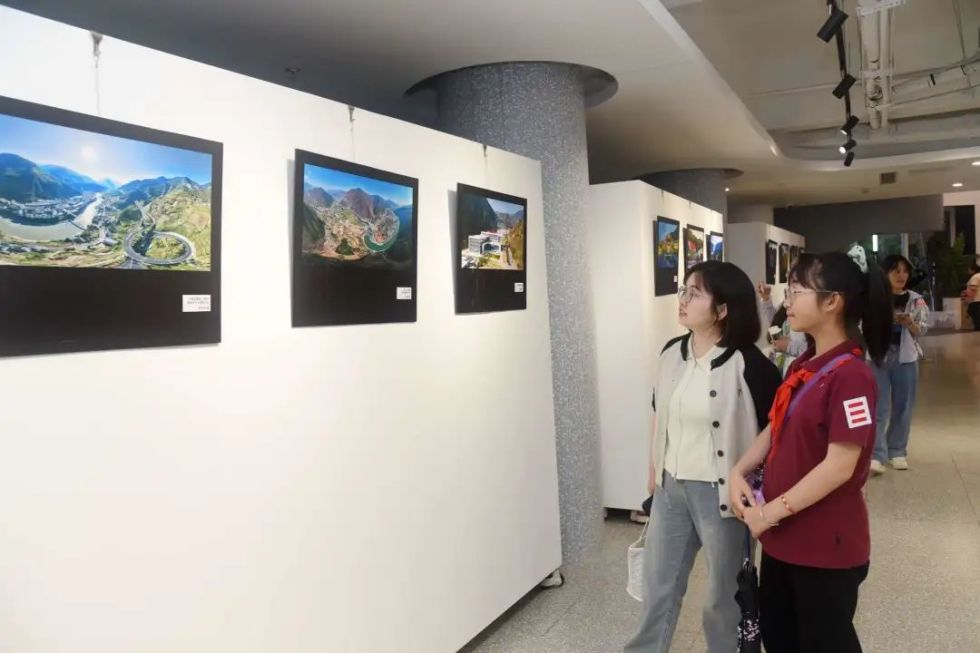 怒江风情与特色农产品走进陆家嘴