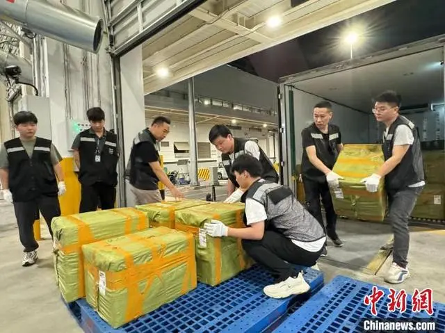 “空中出海口”助湖北特色农产品飞全国