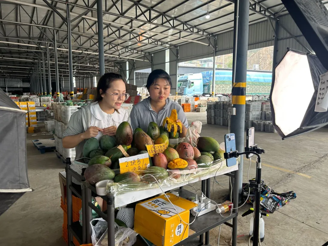 仁和区一冷链物流基地助力农产品“鲜到一步”