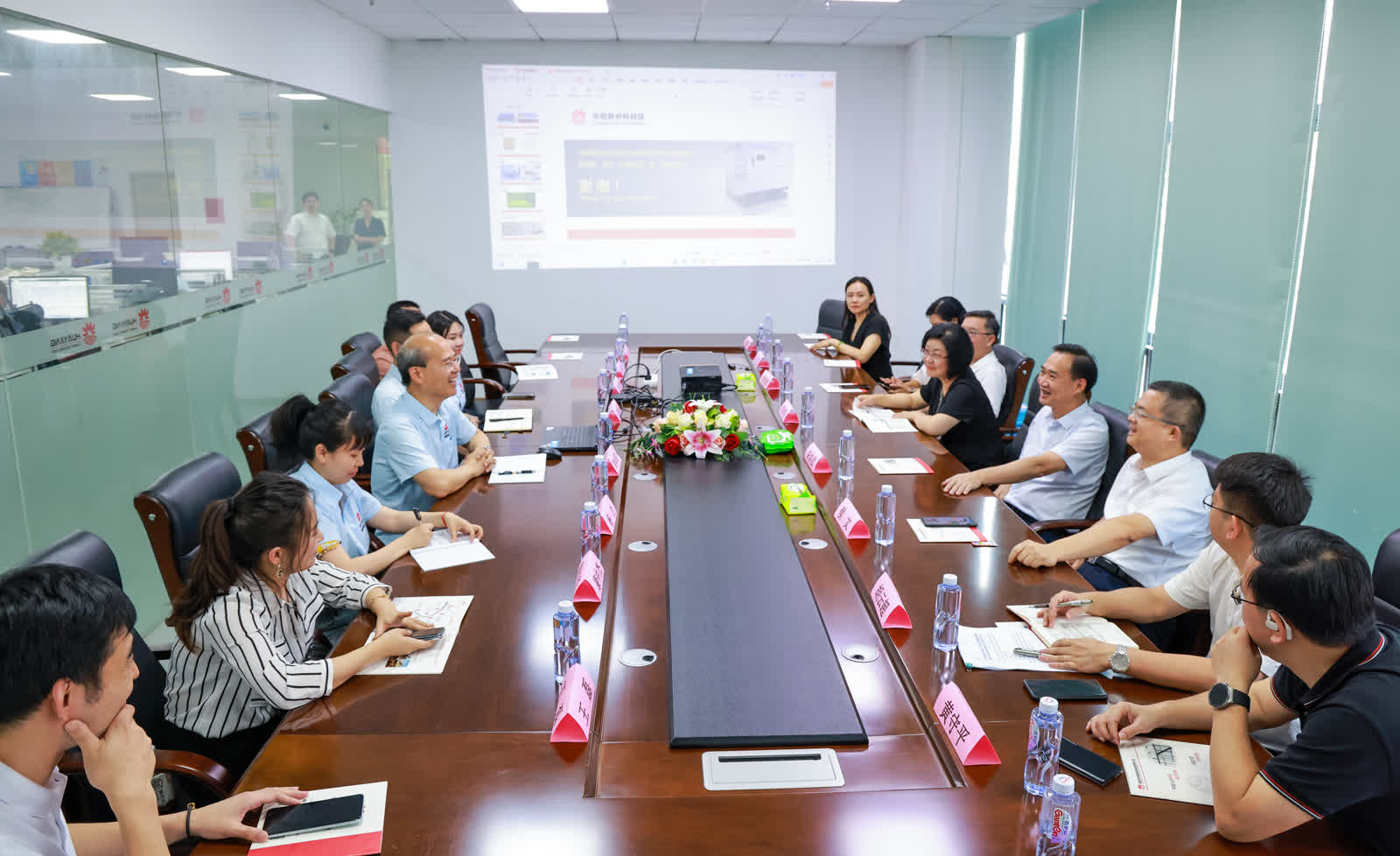 朱洪武在深圳出席永州市粤港澳地区冷链车返程载货发车仪式并参观考察企业